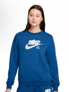 Nike Blue Graphic Pullover Sweatshirt
